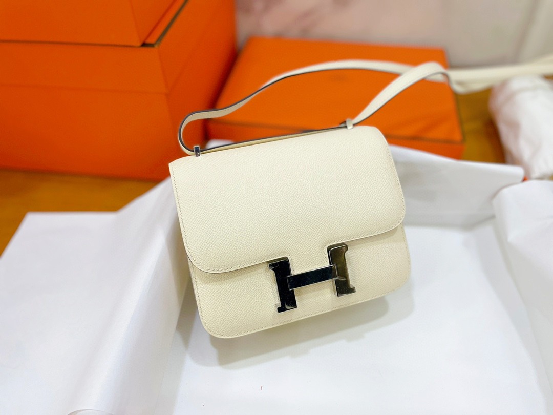 Hermès（爱马仕）Constance 康康 epsom 奶油白 银扣 19cm