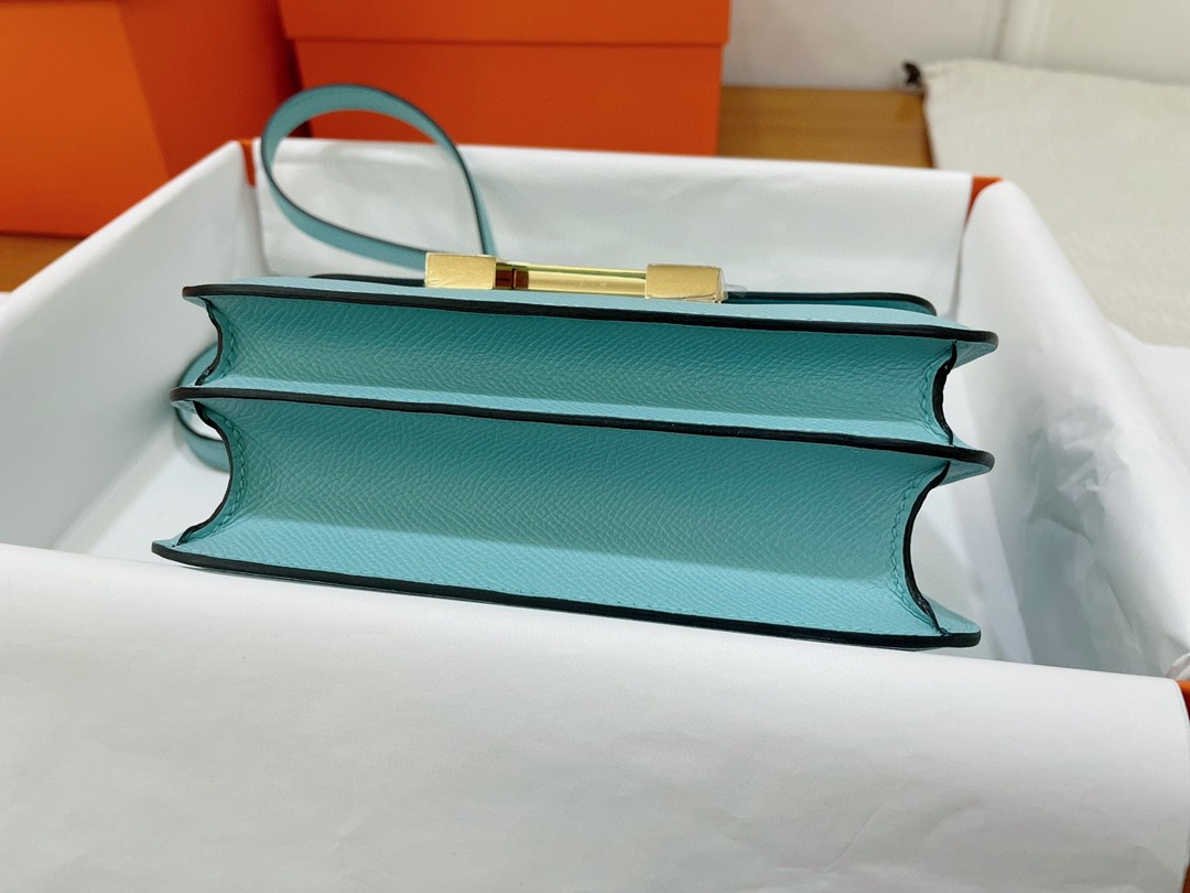 Hermès（爱马仕）Constance 康康 epsom 马卡龙蓝 金扣 19cm