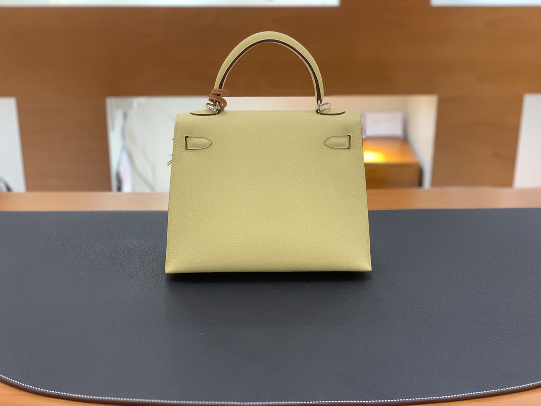 Hermès（爱马仕）Kelly 凯莉包 Epsom 1Z 小鸡黄 银扣 25cm