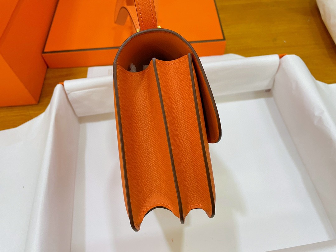 Hermès（爱马仕）Constance 康康 epsom 橙色 金扣 19cm