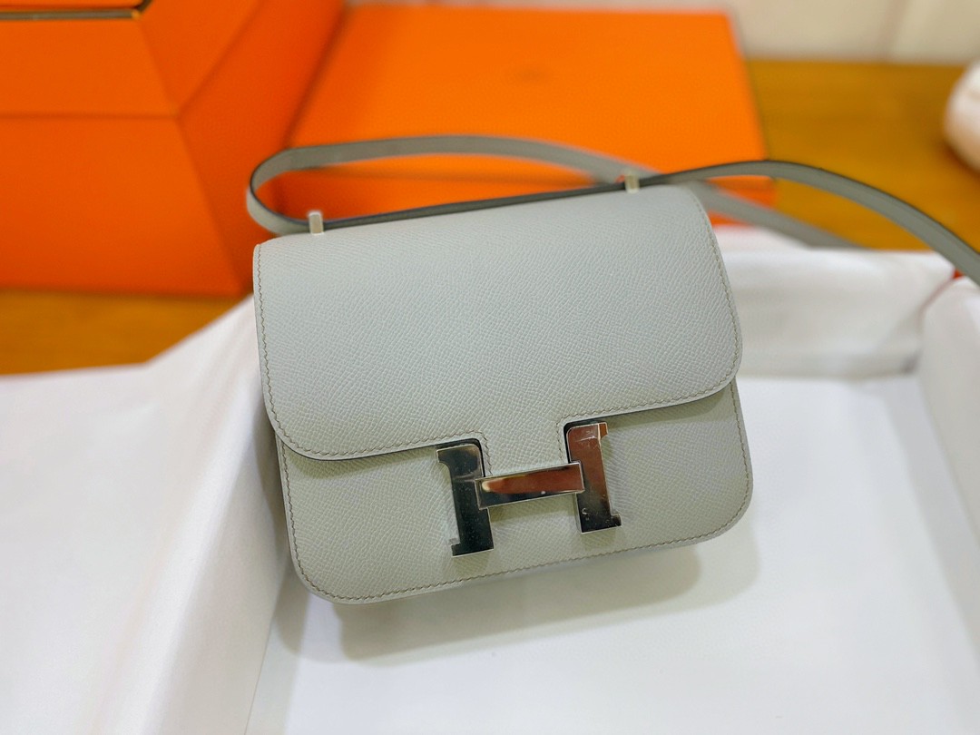 Hermès（爱马仕）Constance 康康 epsom 海鸥灰 银扣 19cm