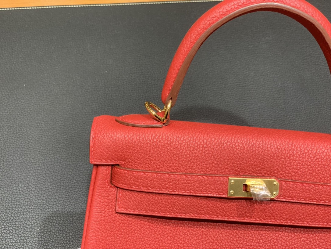 Hermès（爱马仕）Kelly 凯莉包 Togo 国旗红 金扣 25cm