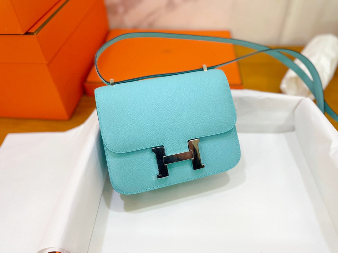 Hermès（爱马仕）Constance 康康 epsom 马卡龙蓝 银扣 19cm