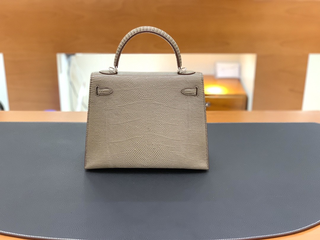 Hermès（爱马仕）Kelly 凯莉包 蜥蜴皮 青槟色 银扣 25cm