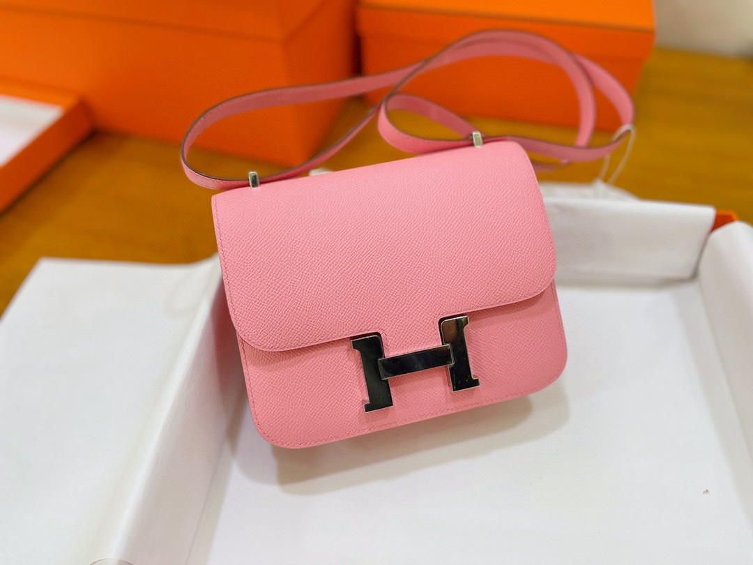 Hermès（爱马仕）Constance 康康 epsom 1Q 奶昔粉 银扣 19cm