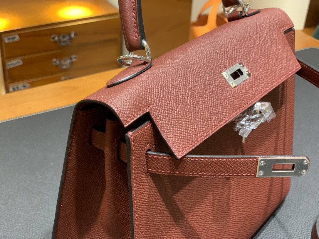 Hermès（爱马仕）Kelly 凯莉包 Epsom 爱马仕红 银扣 25cm