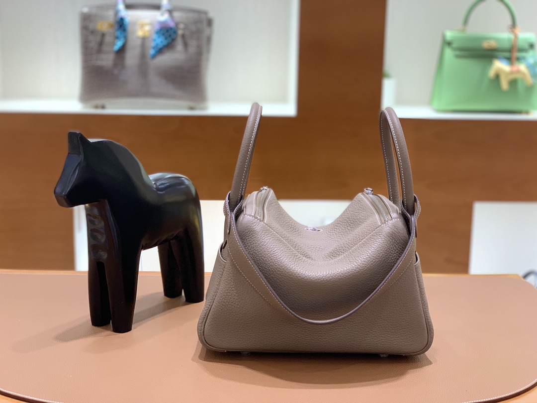 Hermès（爱马仕）Lindy 琳迪包 TC皮 大象灰 银扣 26cm