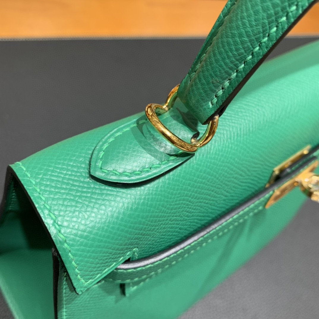Hermès（爱马仕）Kelly 凯莉包 Epsom U4 丝绒绿 金扣 25cm