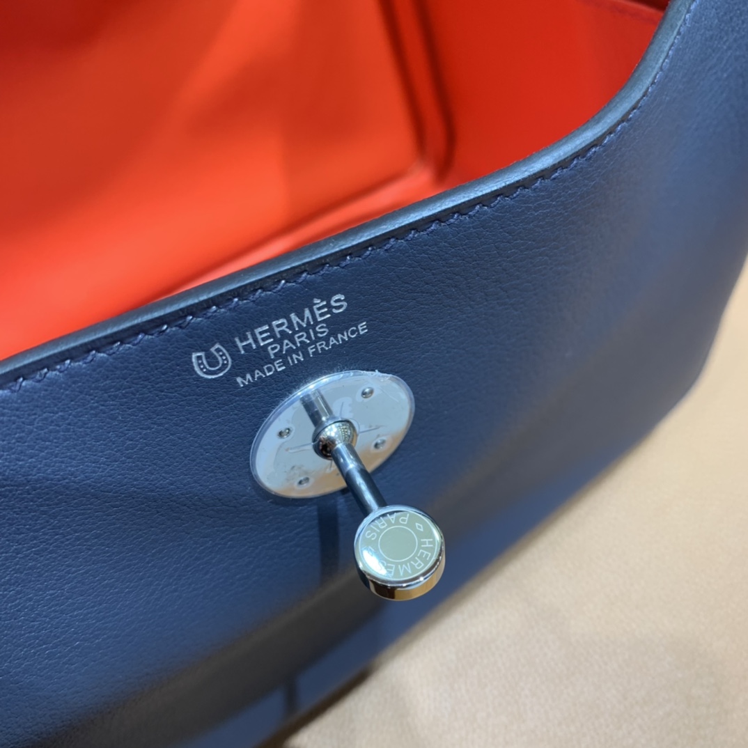 Hermès（爱马仕）Lindy 琳迪包 Swift 午夜蓝 拼 罂粟橘 银扣 26cm