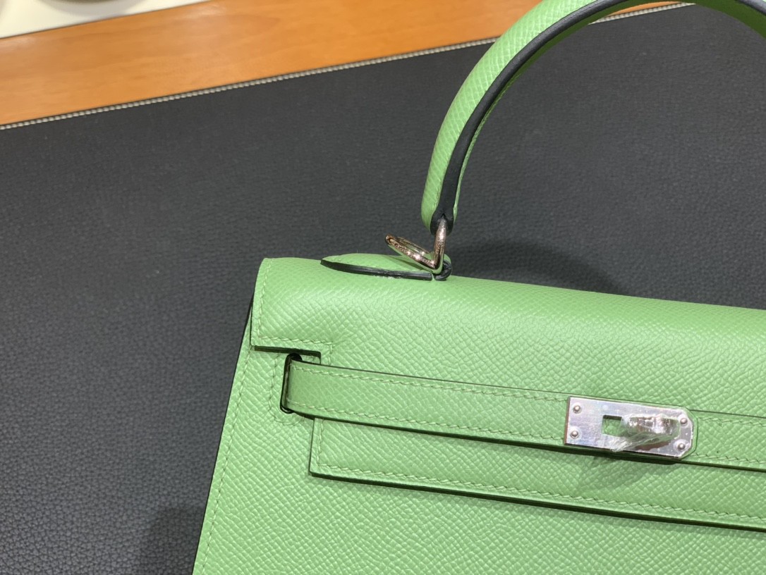 Hermès（爱马仕）Kelly 凯莉包 Epsom 牛油果绿 银扣 25cm