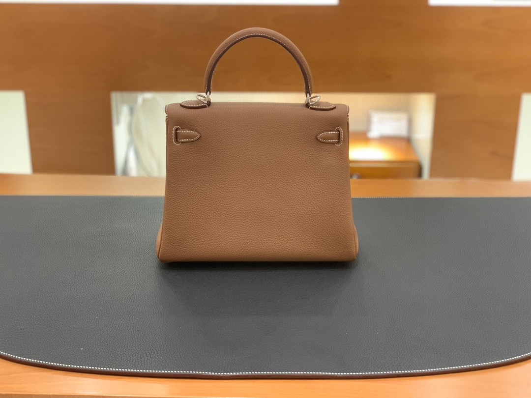 Hermès（爱马仕）Kelly 凯莉包 Togo 金棕色 银扣 25cm