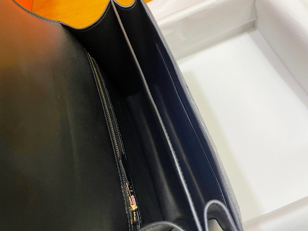 Hermès（爱马仕）Constance 康斯坦斯 鸵鸟皮 黑色 玫瑰金扣 23cm