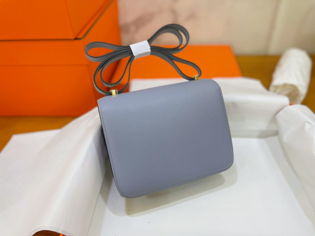 Hermès（爱马仕）Constance 康康 epsom 亚麻蓝 金扣 19cm