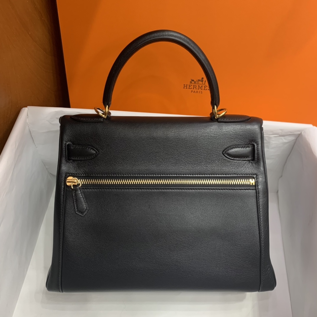 Hermès（爱马仕）Kelly Lakis Swift 黑色 金扣 28cm