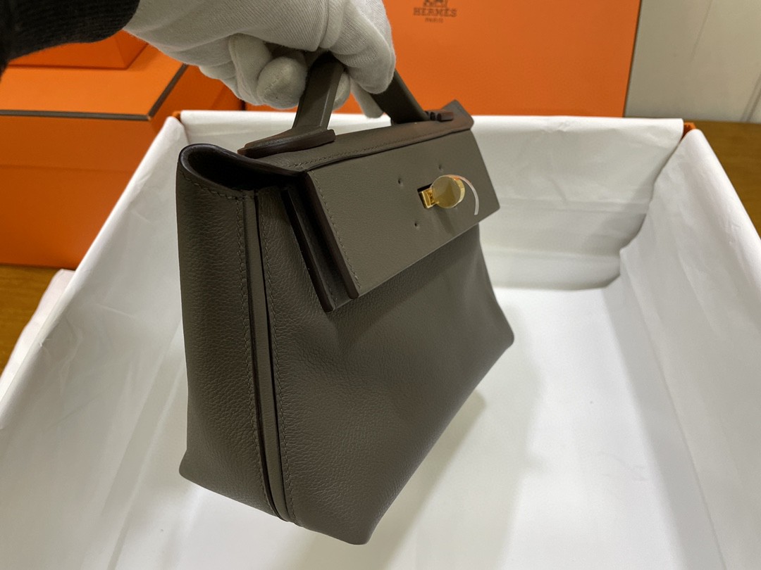 Hermès（爱马仕）mini kelly 2424 ever color 拼 swift 锡器灰 金扣 21cm