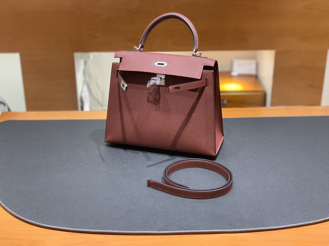 Hermès（爱马仕）Kelly 凯莉包 Epsom 爱马仕红 银扣 25cm