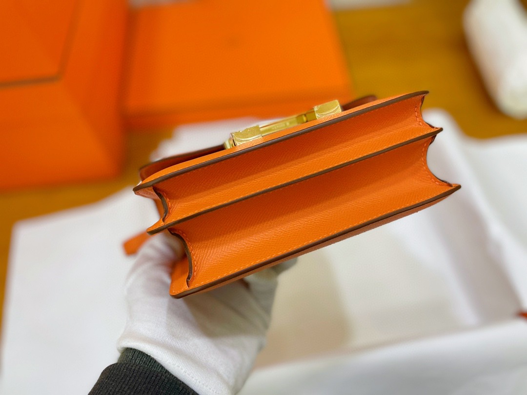 Hermès（爱马仕）Constance 康康 epsom 橙色 金扣 19cm
