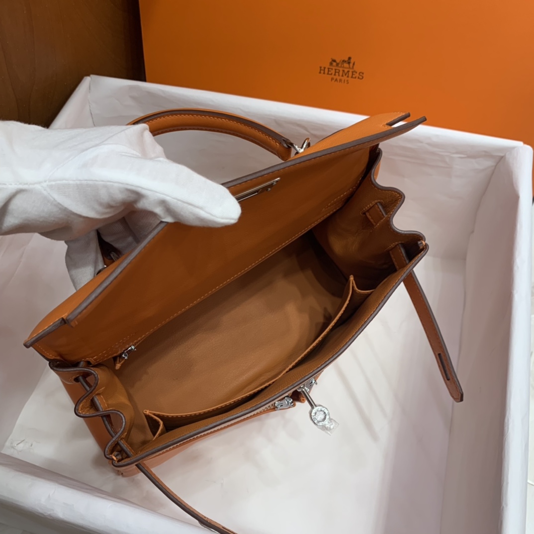 Hermès（爱马仕）Kelly Lakis Swift 橙色 银扣 28cm