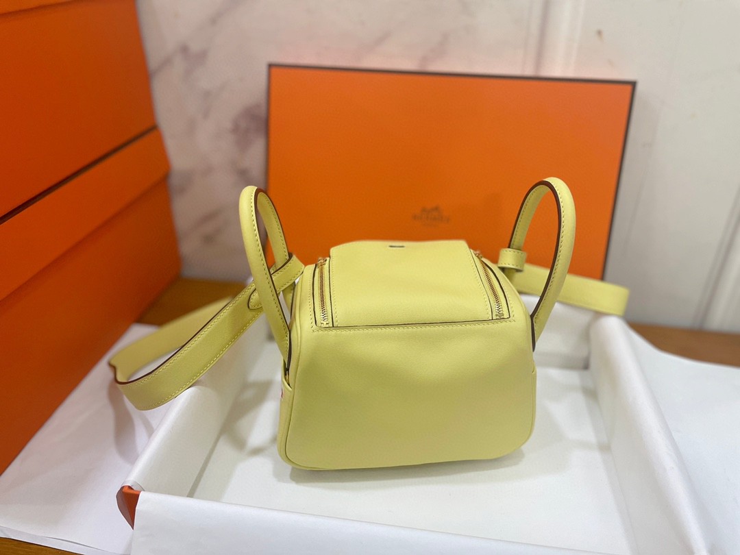 Hermès（爱马仕）Mini lindy 迷你琳迪 Swift 1Z小鸡黄 金扣 20cm