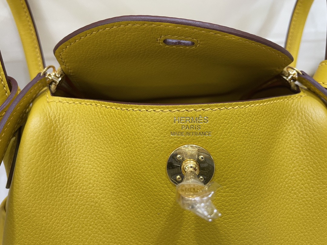 Hermès（爱马仕）mini lindy 迷你琳迪包 Ever color 9D 琥珀黄 金扣 20cm