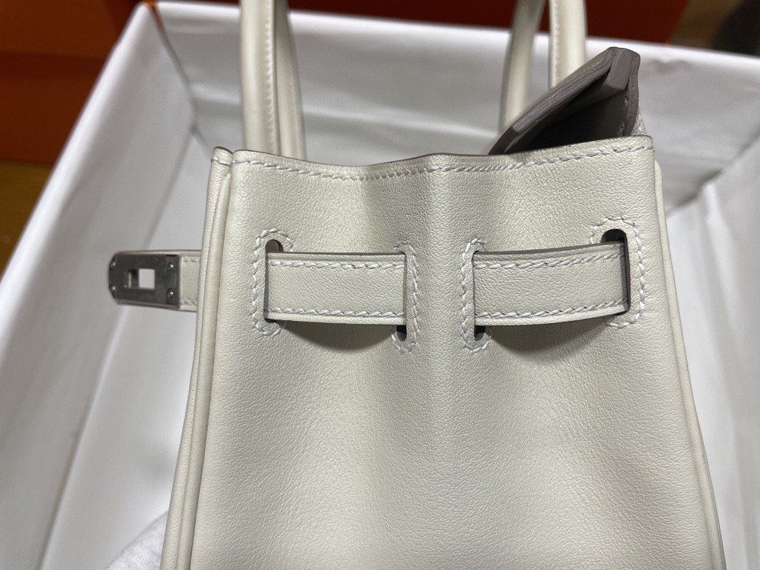 Hermès（爱马仕）Birkin 铂金包 Swift 奶昔白 银扣 25cm