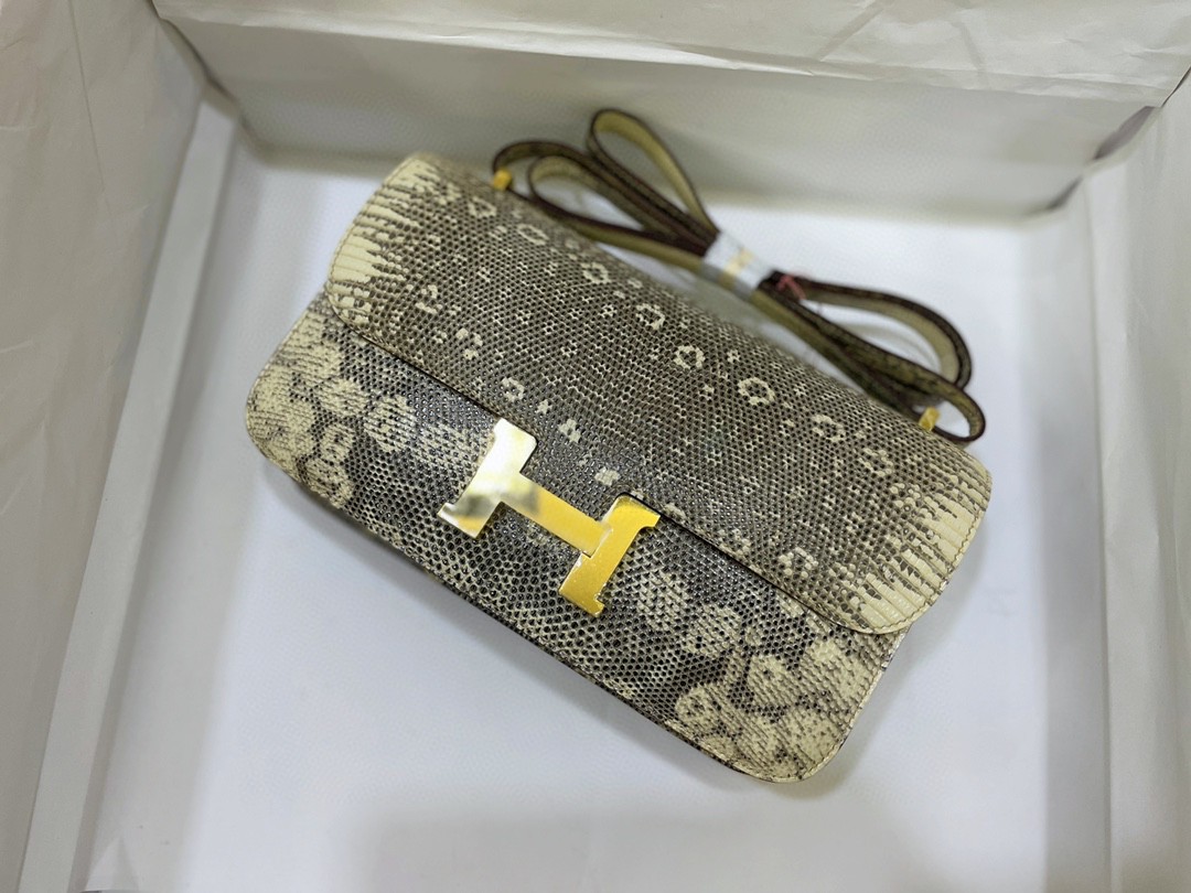 Hermès（爱马仕）Constance 康康 雪花蜥蜴 内拼 樱花粉 金扣 26cm
