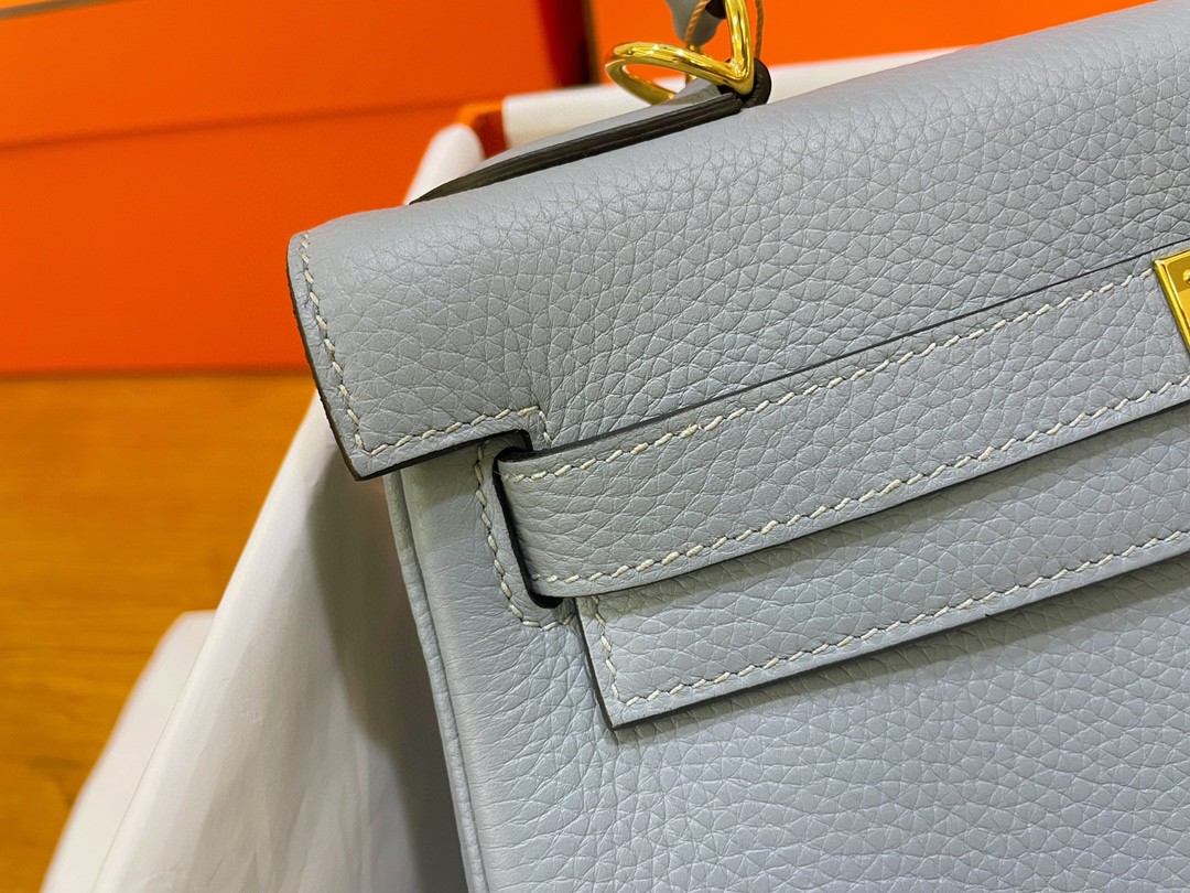 Hermès（爱马仕）Kelly 凯莉包 亚麻蓝 togo 金扣 28cm