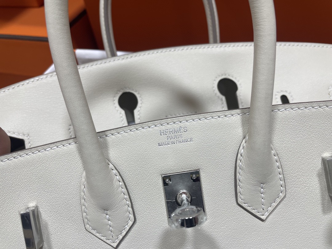 Hermès（爱马仕）Birkin 铂金包 Swift 奶昔白 银扣 25cm