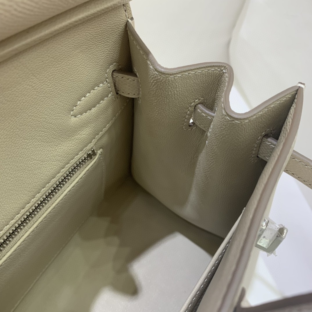 Hermès（爱马仕）Birkin 铂金包 Epsom 奶昔白 金扣 25cm