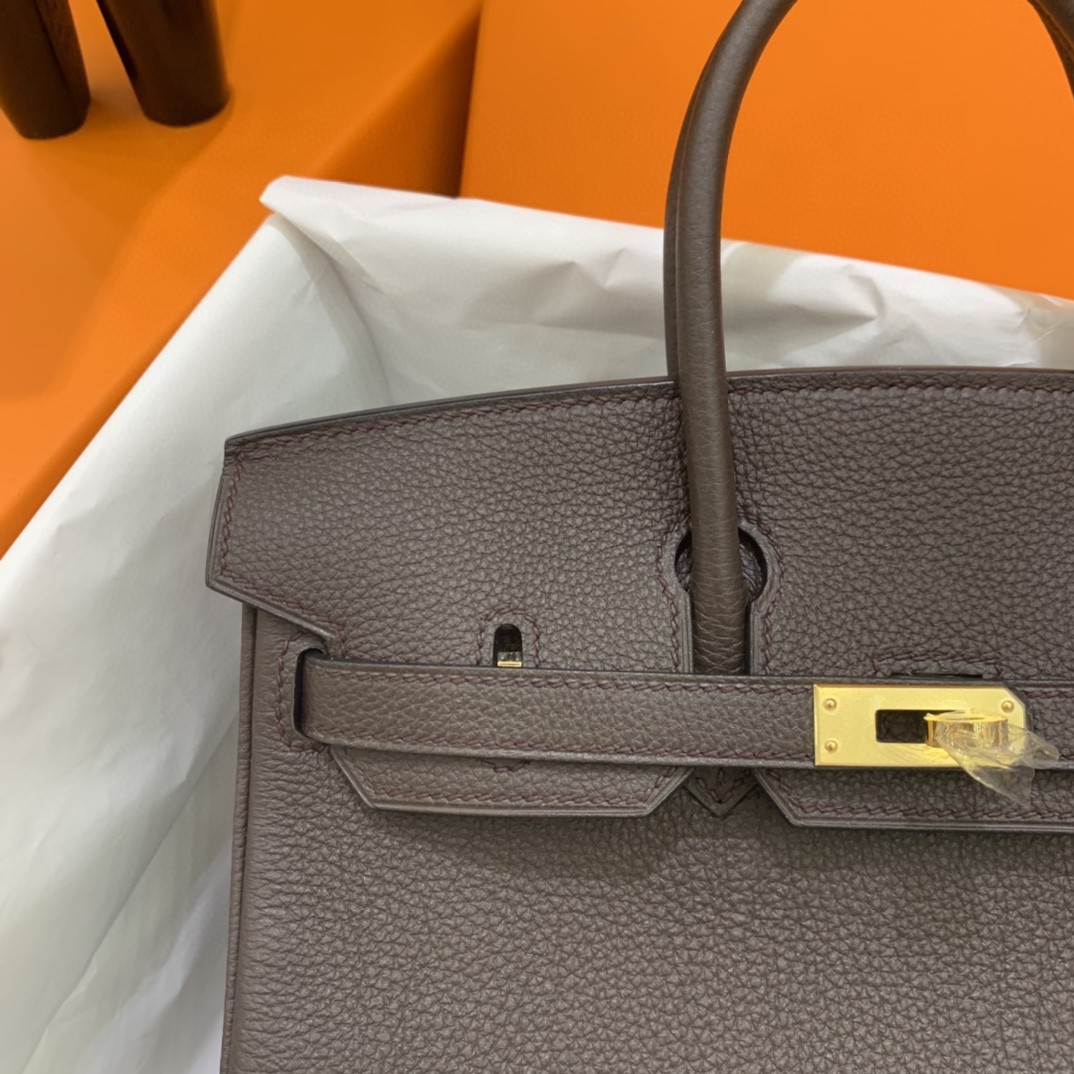 Hermès（爱马仕）Birkin 铂金包 Togo 0G 马鞍红 金扣 25cm