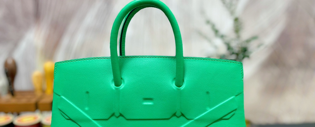 Hermès（爱马仕）Birkin Shadow 影子包 Swift 竹子绿 银扣 25cm