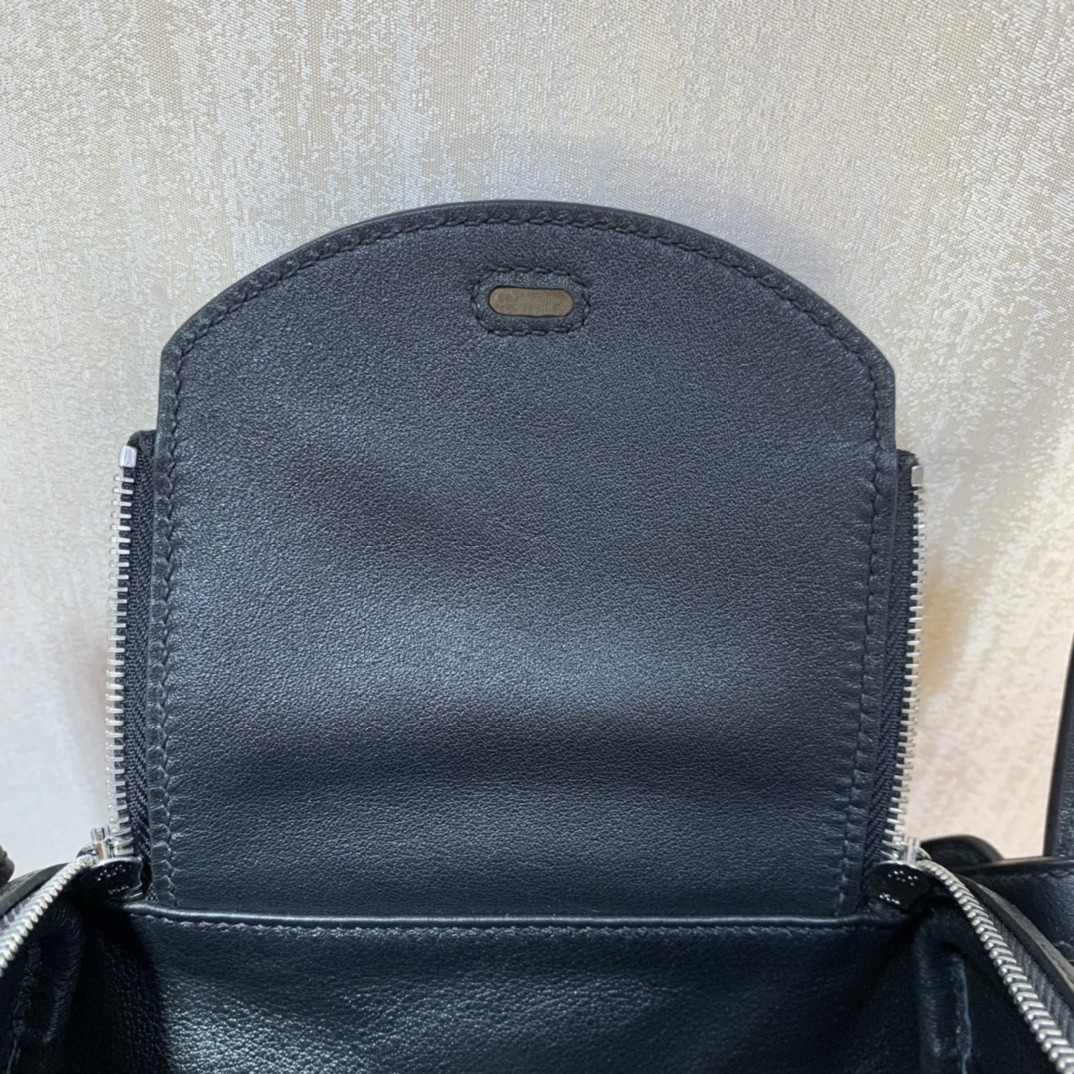 Hermès（爱马仕）mini lindy 迷你琳迪包 Swift 黑色 银扣