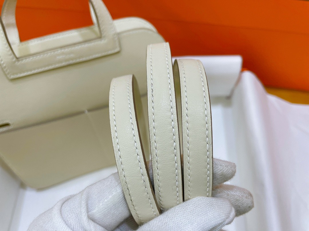 Hermès（爱马仕）mini halzan swift 奶昔白 银扣 22cm