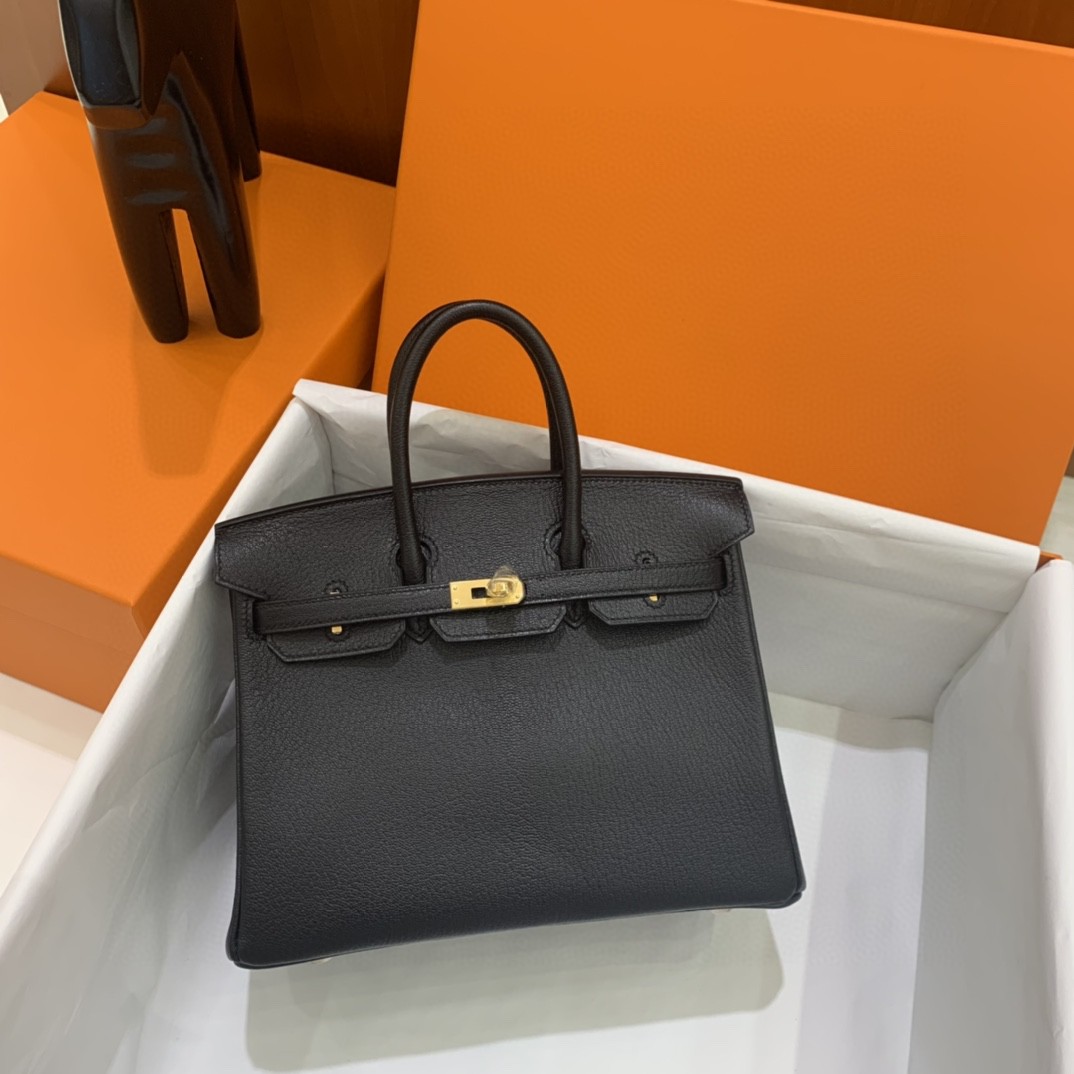 Hermès（爱马仕）Birkin 铂金包 山羊皮 黑色 金扣 25cm