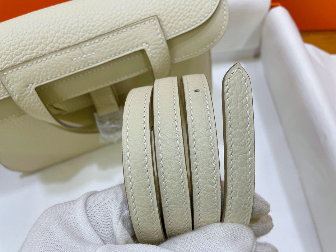 Hermès（爱马仕）mini halzan TC 奶昔白 银扣 22cm