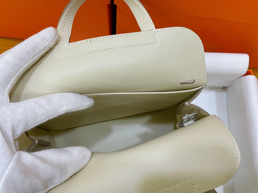 Hermès（爱马仕）mini halzan TC 奶昔白 银扣 22cm