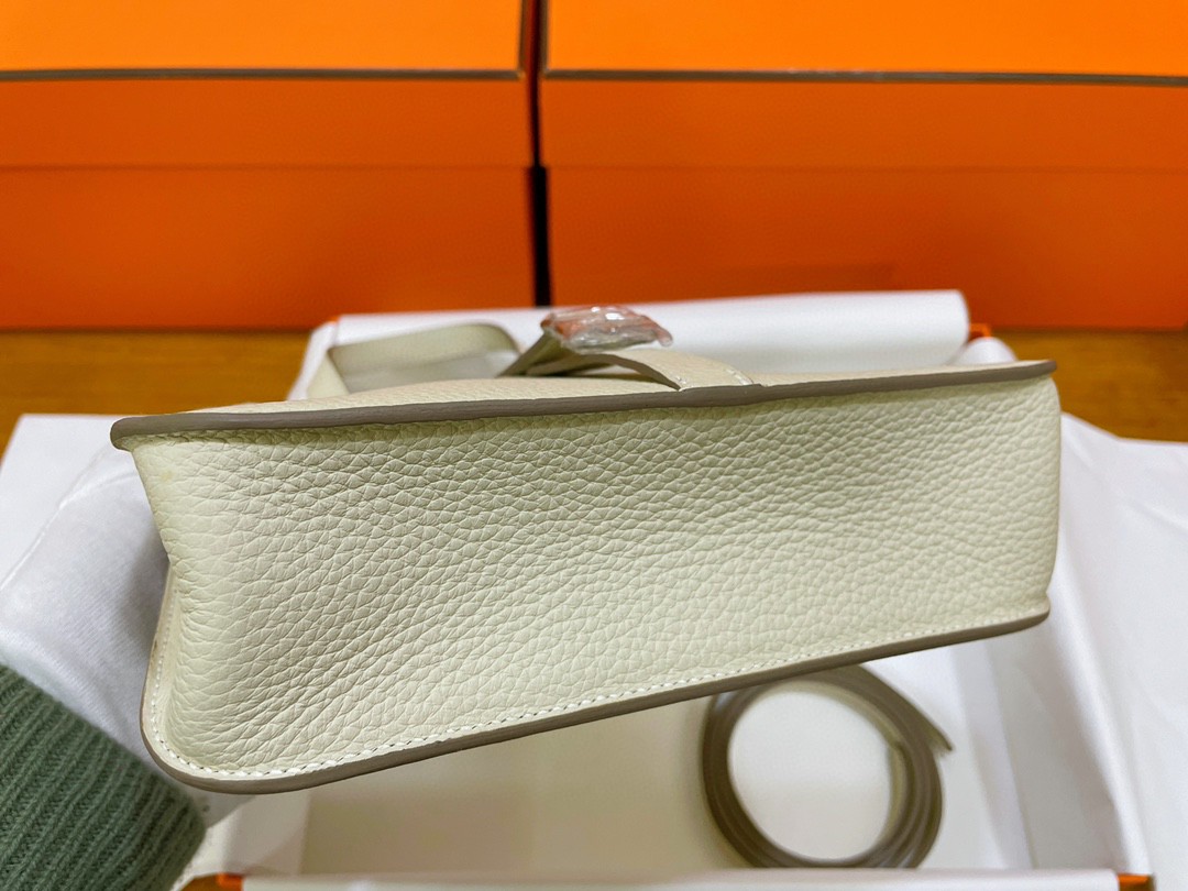 Hermès（爱马仕）mini halzan TC 奶昔白 银扣 22cm