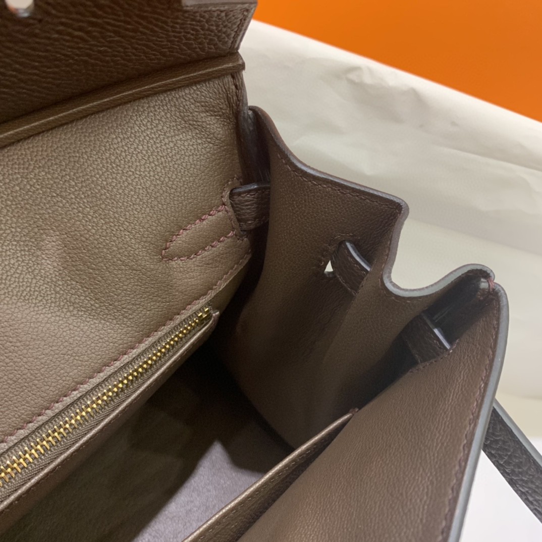 Hermès（爱马仕）Birkin 铂金包 Togo 0G 马鞍红 金扣 25cm