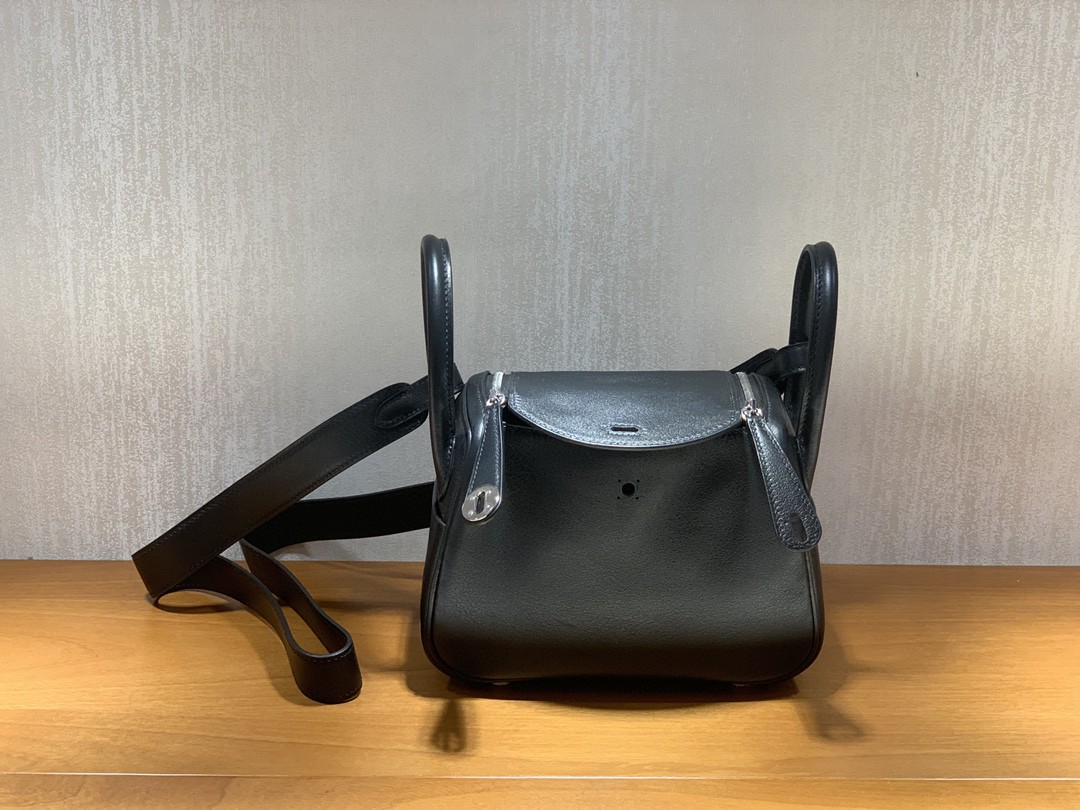 Hermès（爱马仕）mini lindy 迷你琳迪包 Swift 黑色 银扣