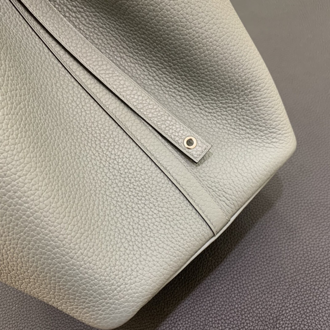 Hermès（爱马仕）Picotin 菜篮子 TC 杏仁绿 银扣 22cm