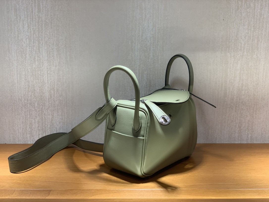 Hermès（爱马仕）mini lindy 迷你琳迪包 Swift Q1 鼠尾草绿 银扣
