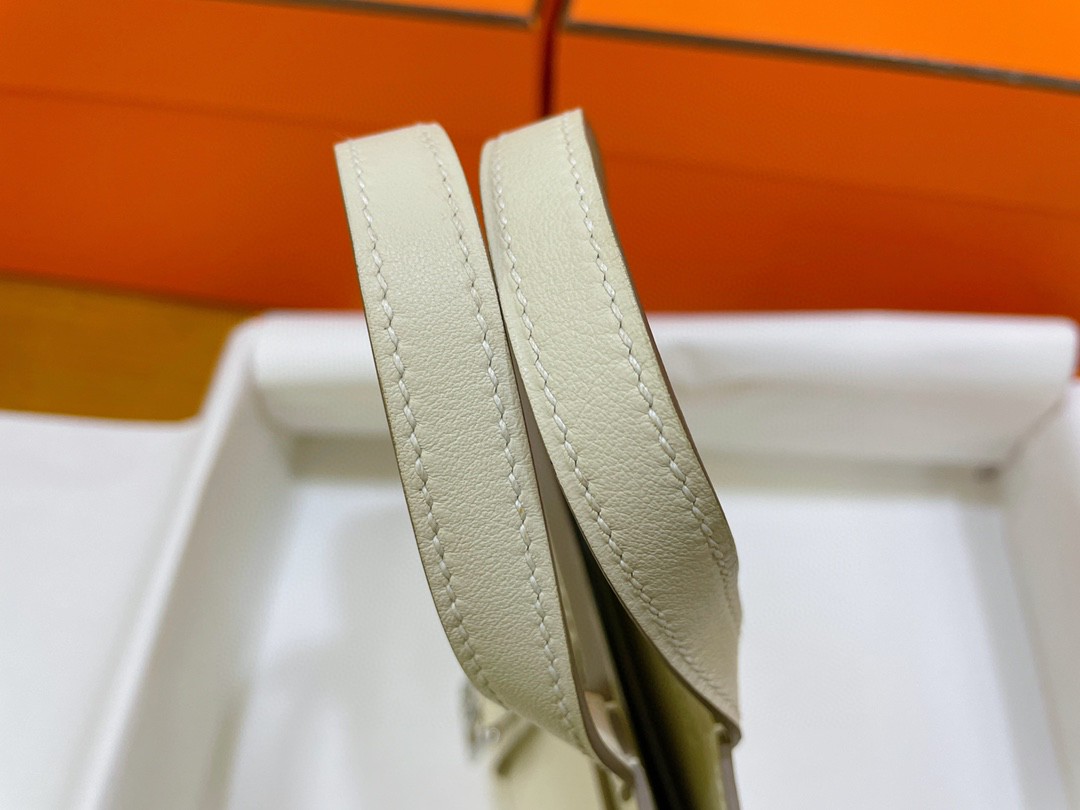 Hermès（爱马仕）mini halzan swift 奶昔白 银扣 22cm