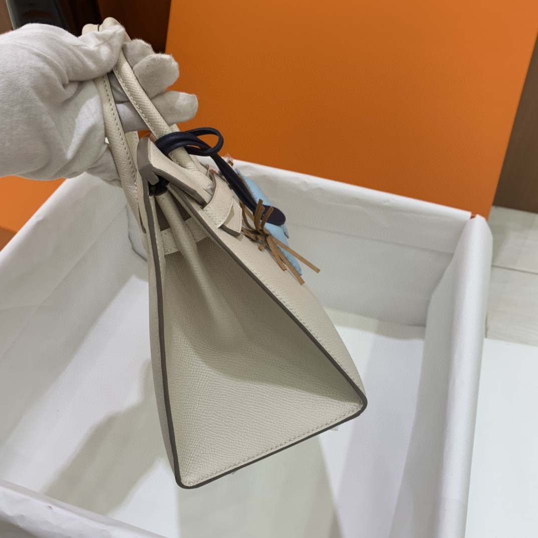 Hermès（爱马仕）Birkin 铂金包 Epsom 奶昔白 金扣 25cm