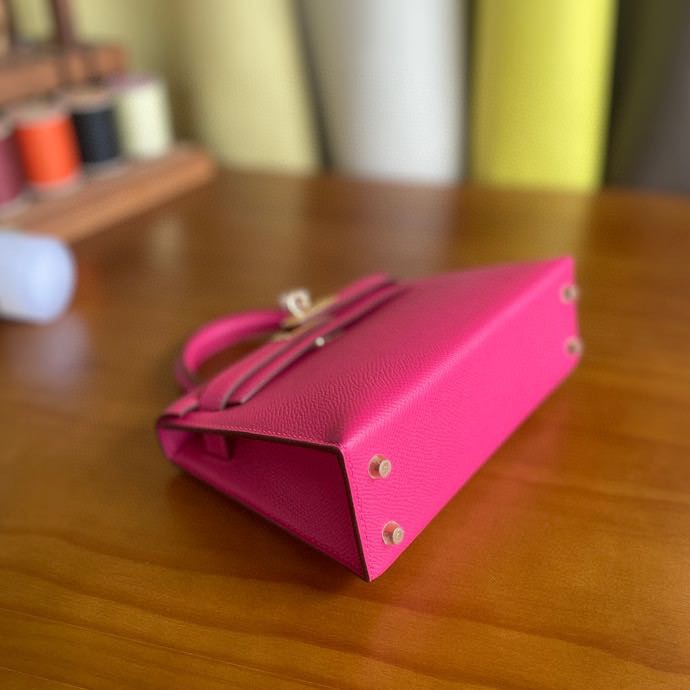Hermès（爱马仕）mini kelly 迷你凯莉 Epsom 墨西哥粉 金扣 19cm
