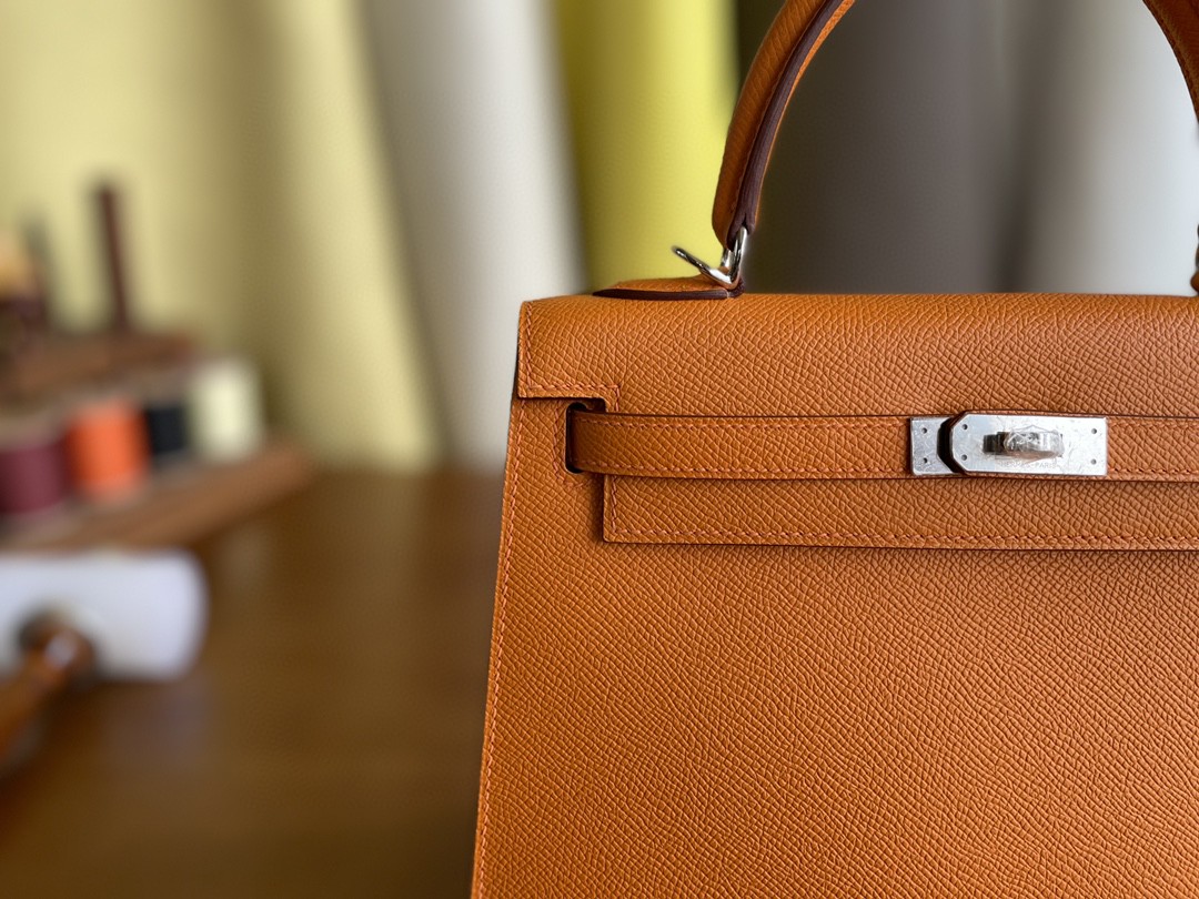 Hermès（爱马仕）Kelly 凯莉包 Epsom i9 杏黄色 银扣 25cm