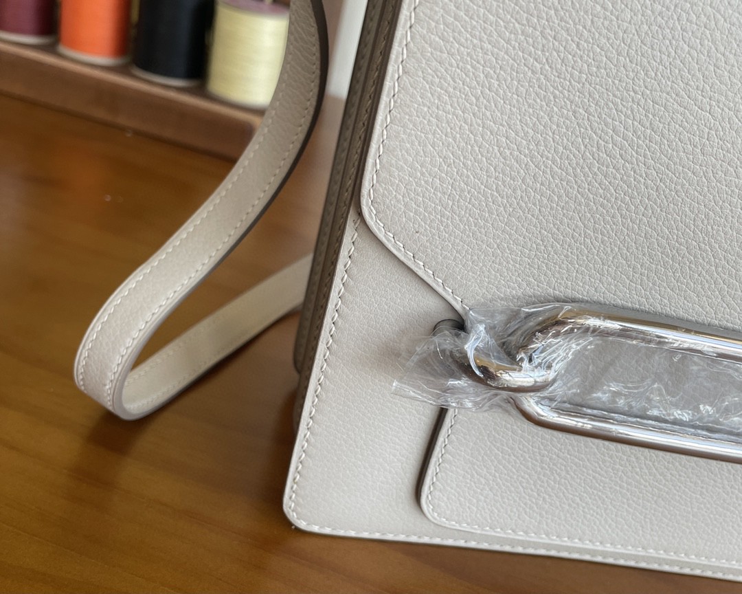 Hermès（爱马仕）Roulis 猪鼻子 evercolor 奶昔白 银扣 23cm