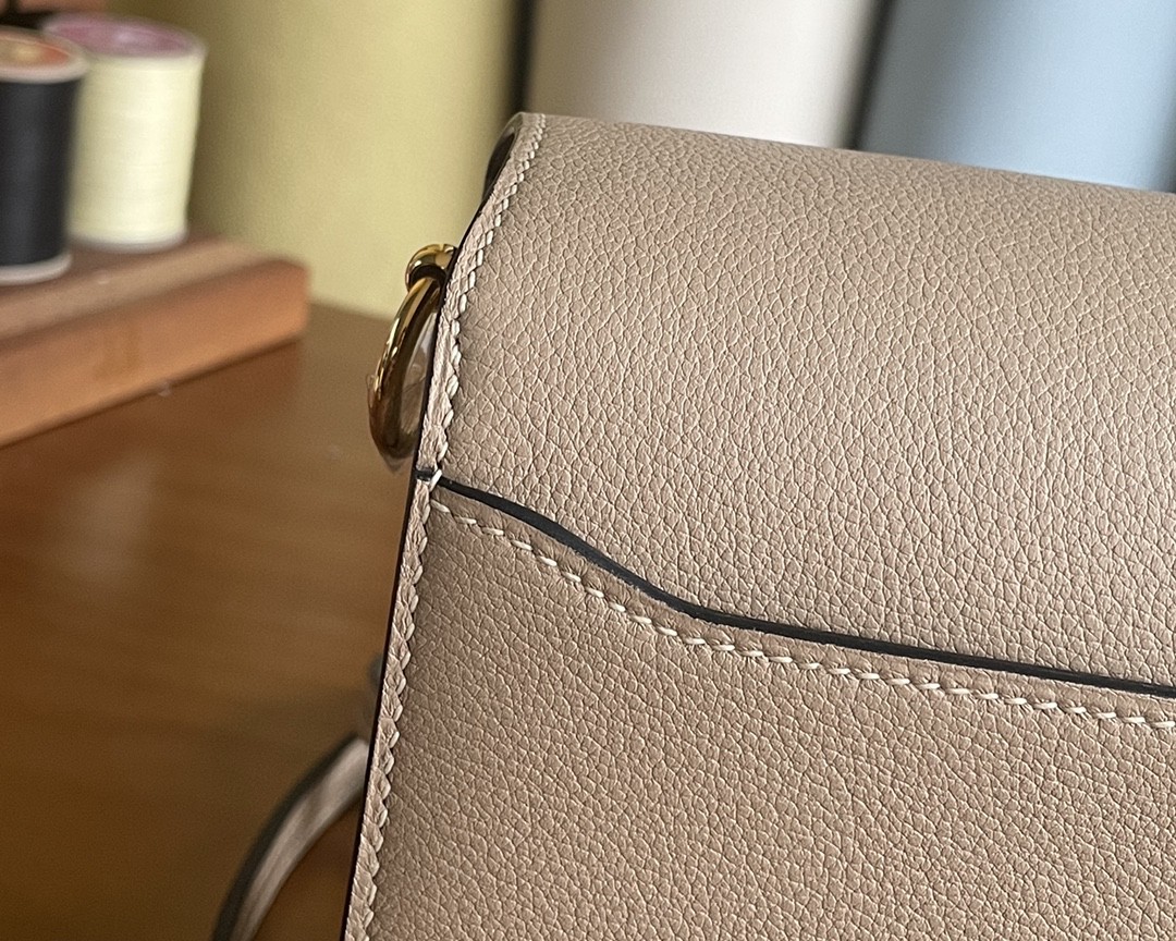 Hermès（爱马仕）Roulis 猪鼻子 evercolor s2 风衣灰 金扣 18cm