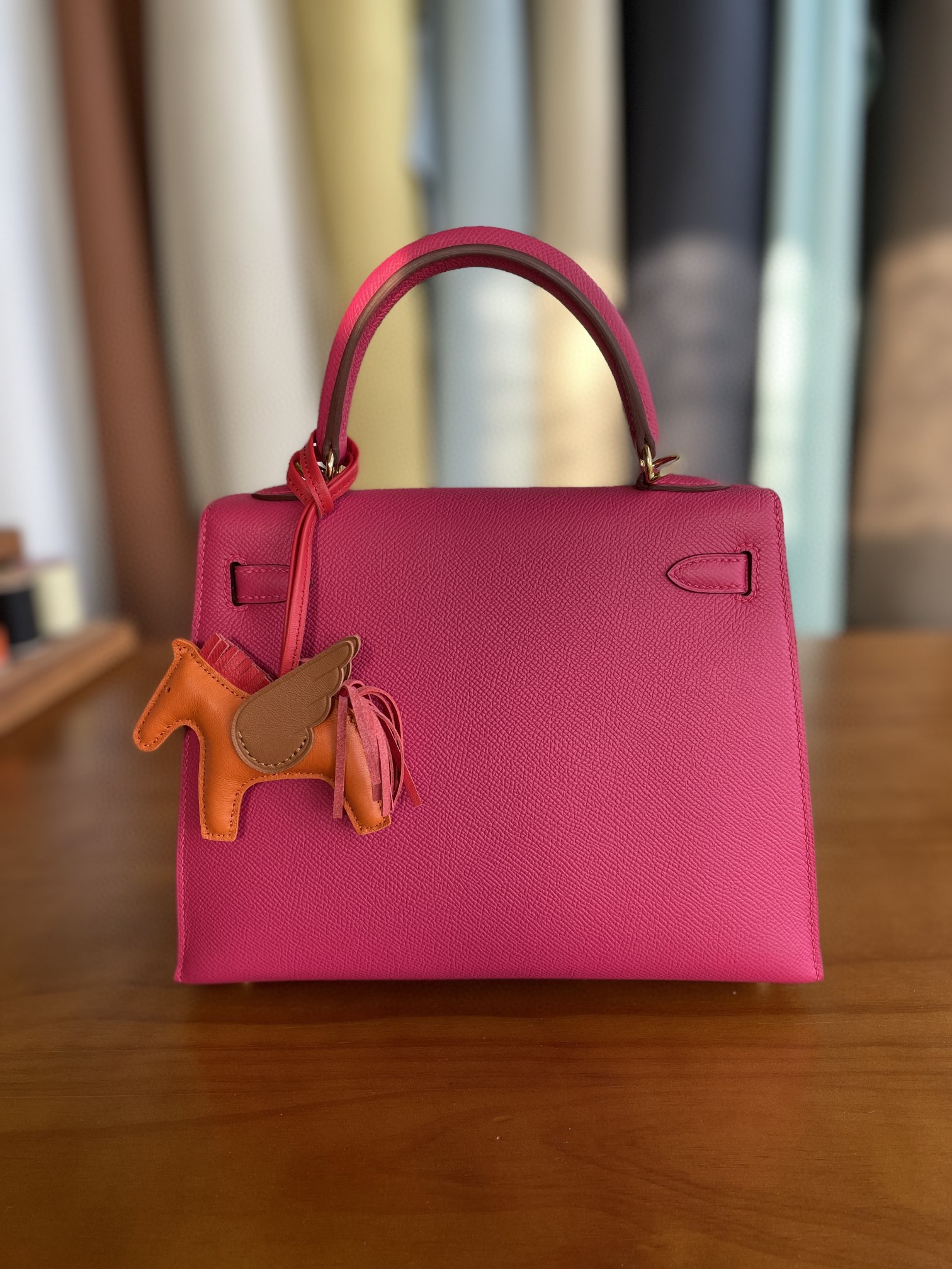 Hermès（爱马仕）Kelly 凯莉包 Epsom 0D 墨西哥粉 金扣 25cm