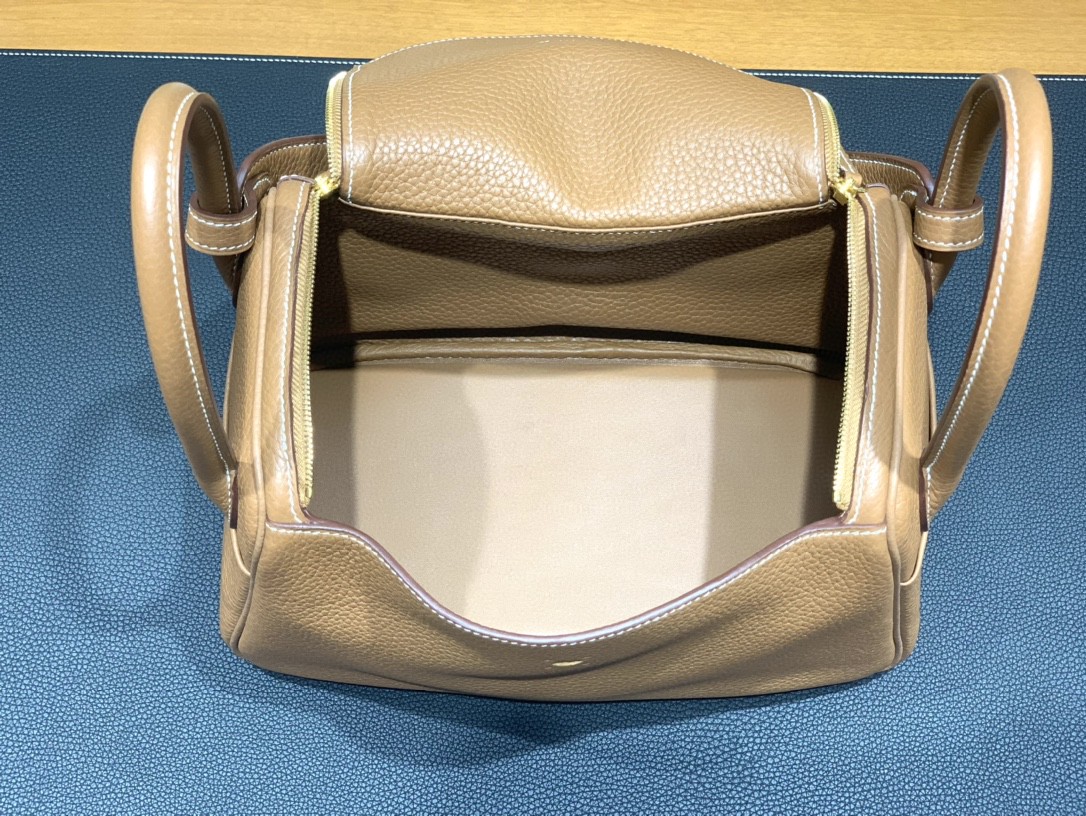 Hermès（爱马仕）Lindy 琳迪包 TC CK37 金棕色 金扣 26cm