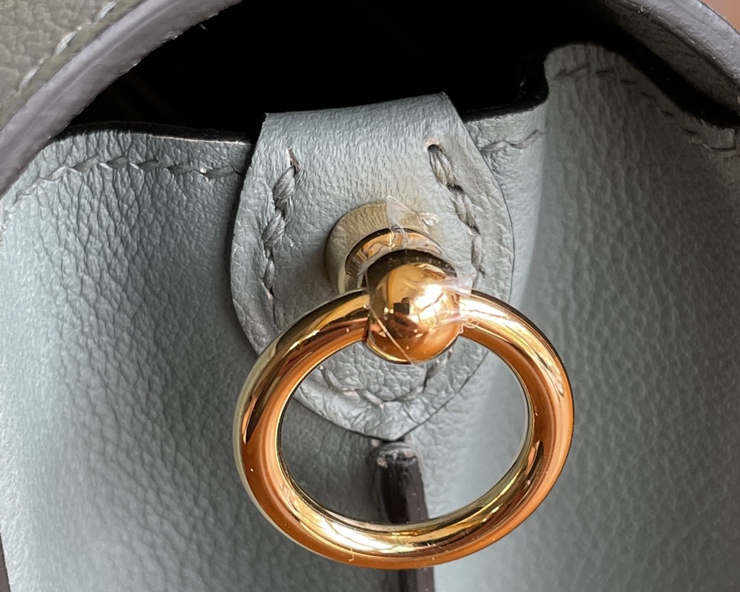 Hermès（爱马仕）Roulis 猪鼻子 evercolor 杏仁绿 金扣 18cm